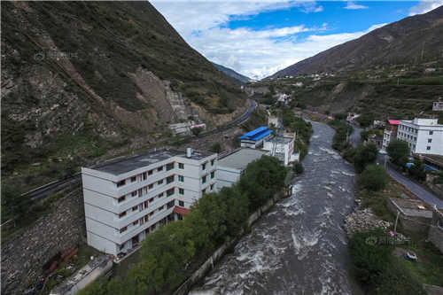 深山里的比特币矿场 深山里的比特币矿场