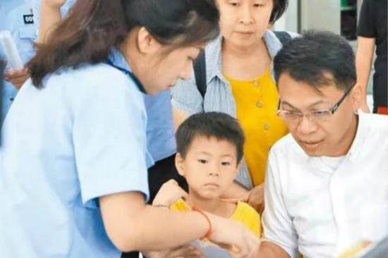 国台办:居住证受台胞欢迎 已有超2.2万人申领 国台办:居住证受台胞欢迎 已有超2.2万人申领